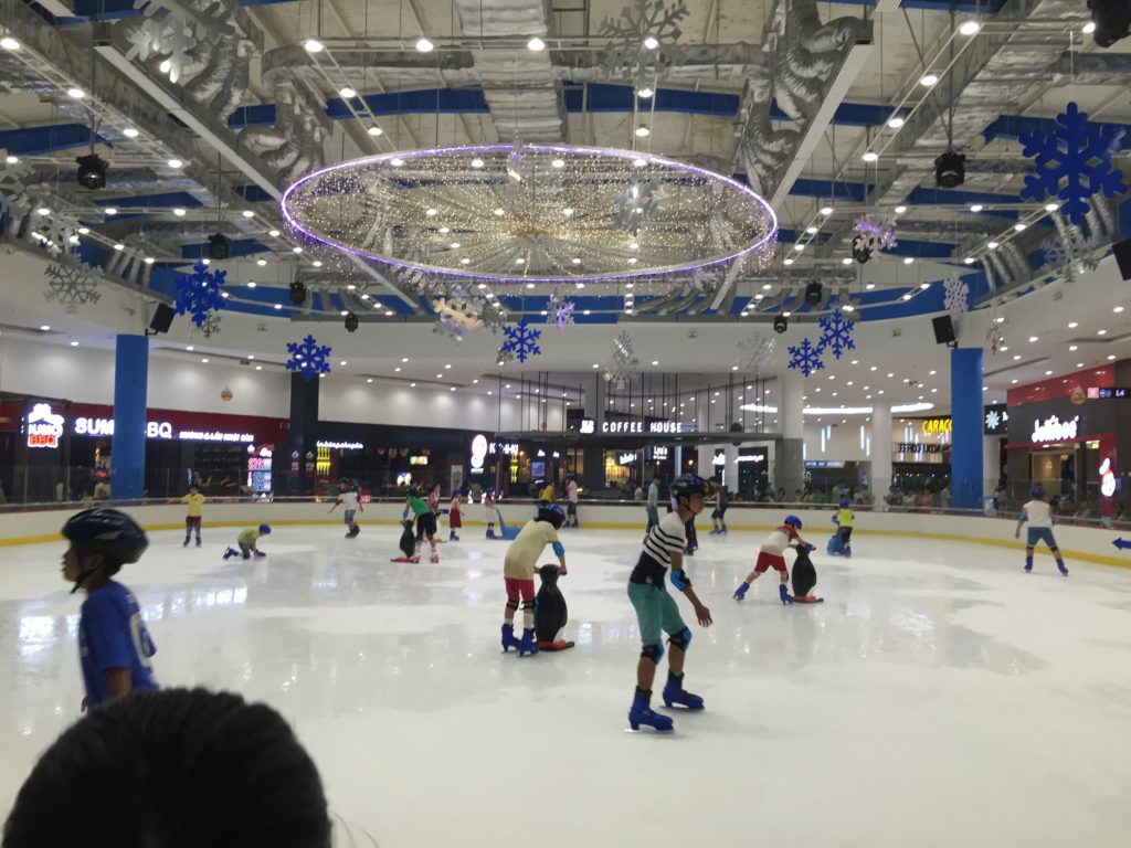 ice skating da nang